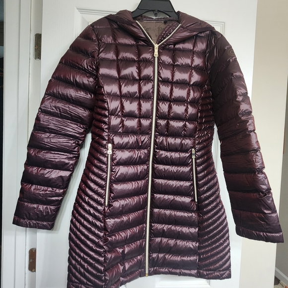 Calvin Klein Burgundy Puffer Jacket Mid-Length Quilted - Picture 2 of 9